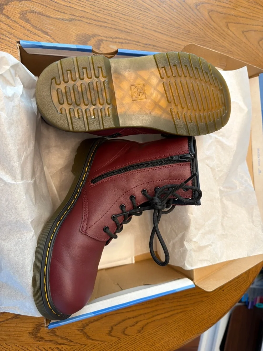 Doc Martens 1460 Youth US 6, EU 38.